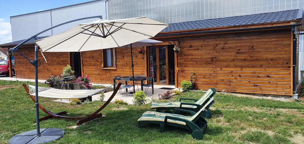 Chez Lavalou Gite 4* Chaleureux En Bois Lannemezan Exterior foto